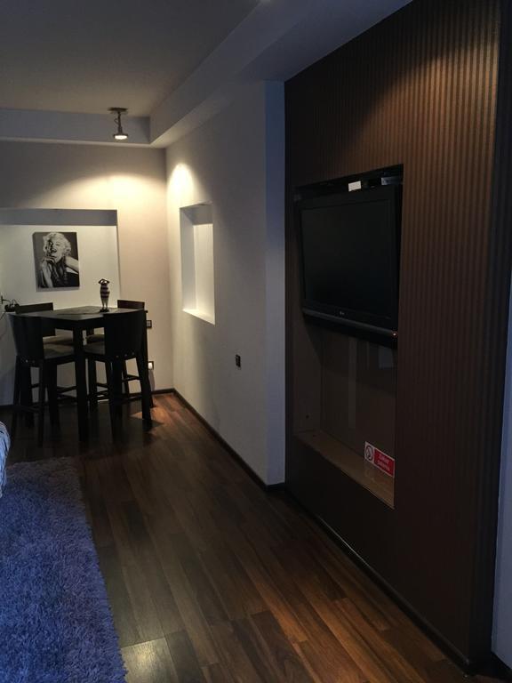 Apartament Tipton Daire Jelenia Gora Dış mekan fotoğraf