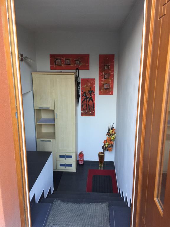 Apartament Tipton Daire Jelenia Gora Dış mekan fotoğraf