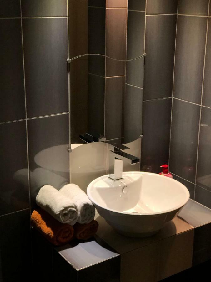 Apartament Tipton Daire Jelenia Gora Dış mekan fotoğraf
