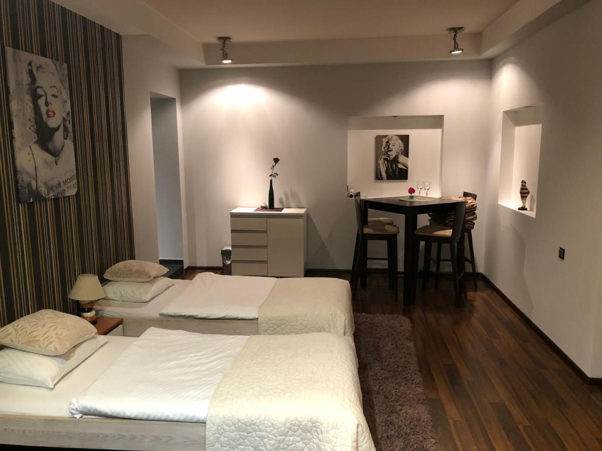 Apartament Tipton Daire Jelenia Gora Dış mekan fotoğraf