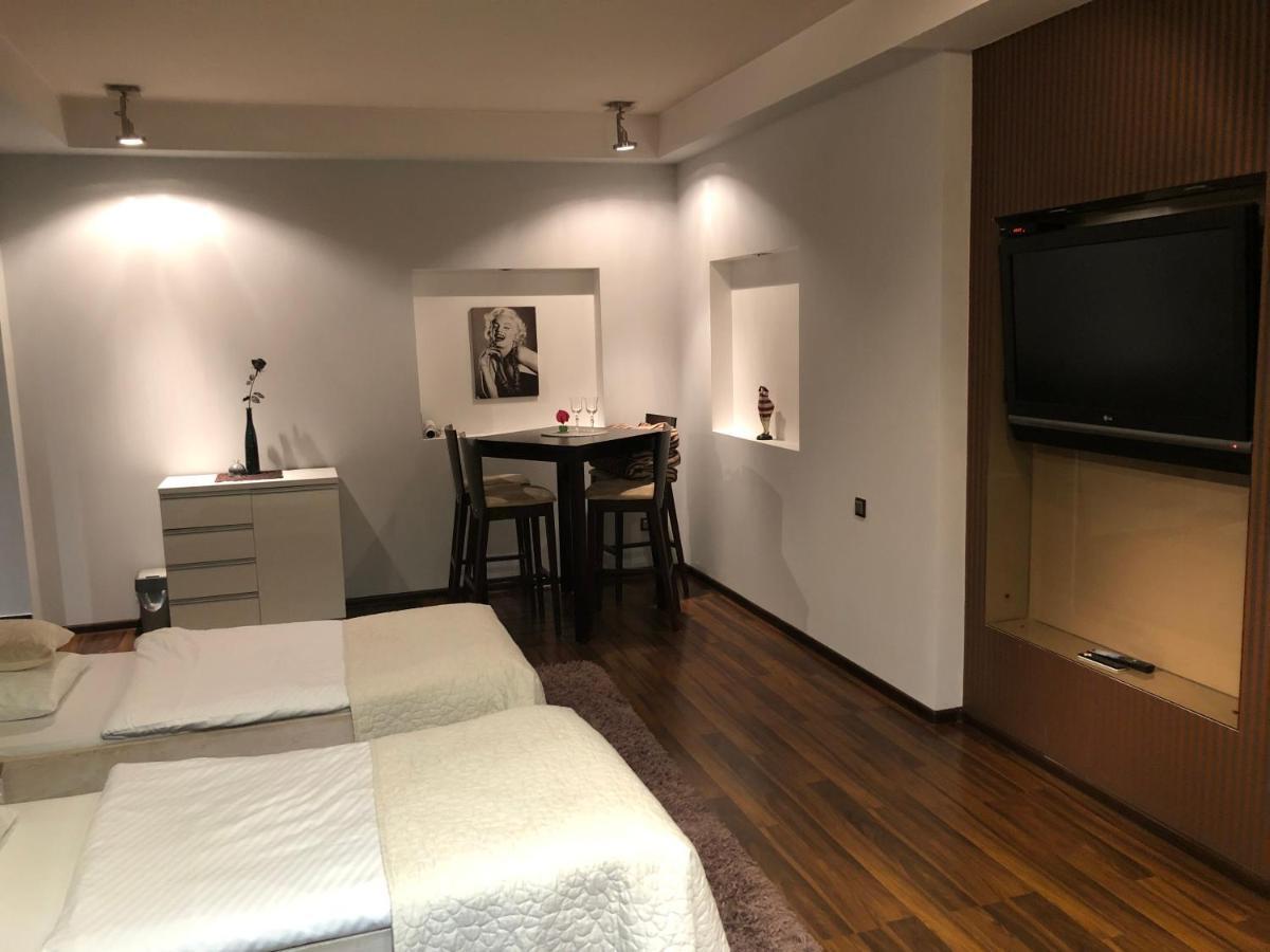 Apartament Tipton Daire Jelenia Gora Dış mekan fotoğraf